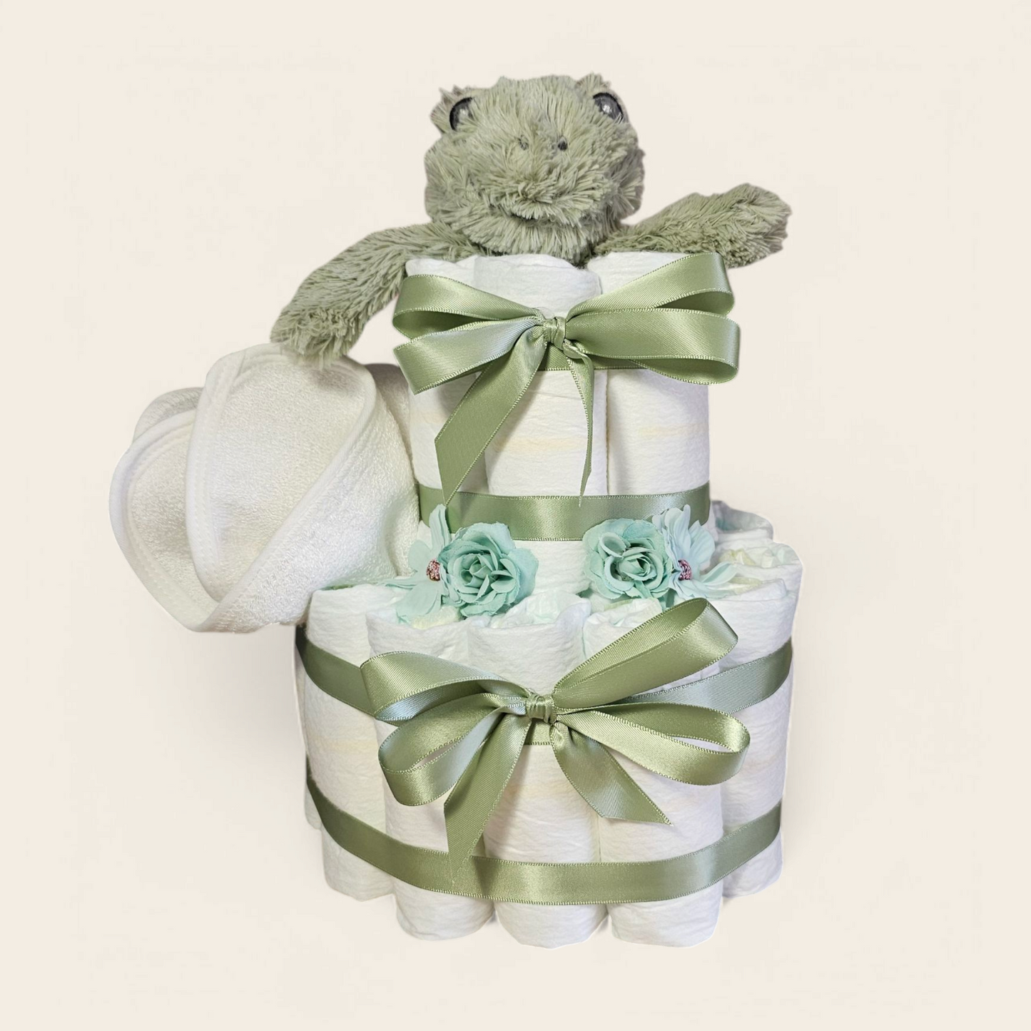 Luiertaart Groen met Happy Horse Kikker – 27 Pampers, Slabber & Bloemen – Met Naam – Origineel Kraamcadeau