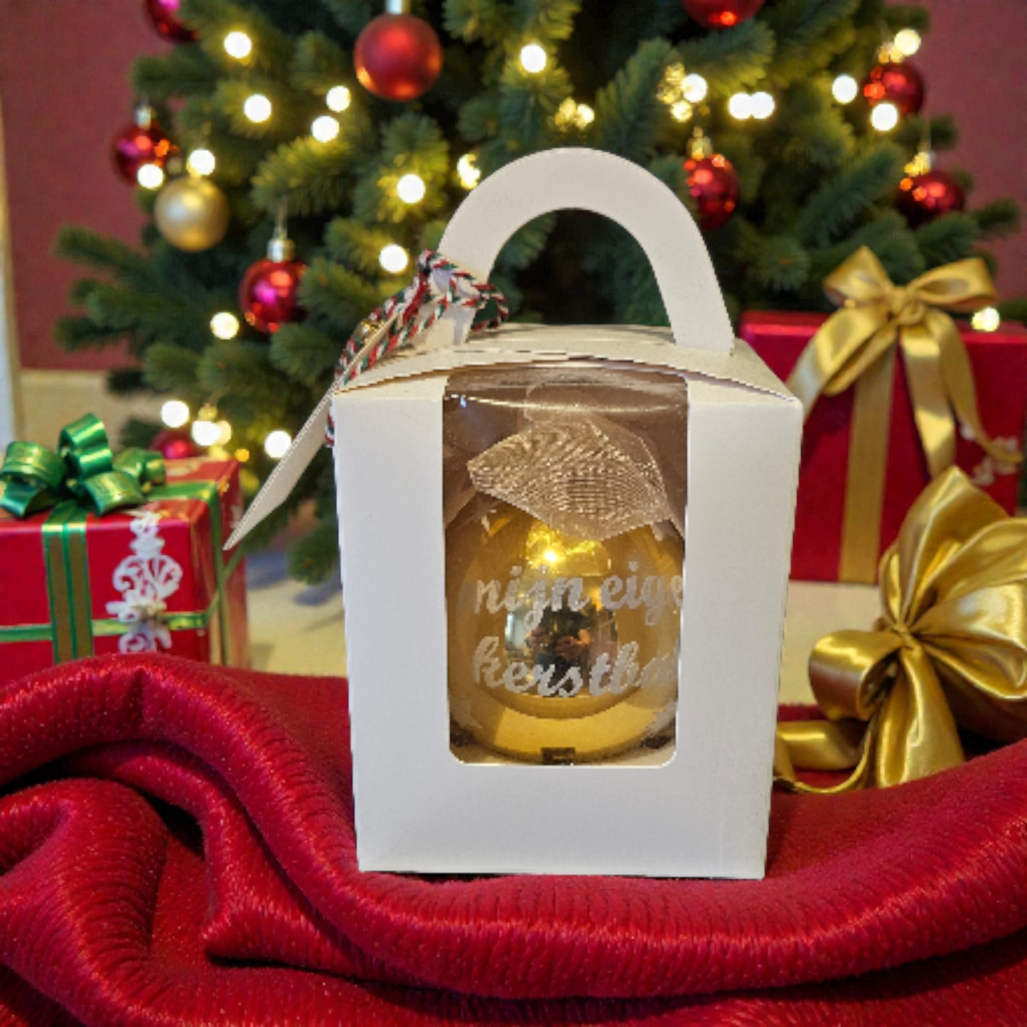 Gouden Glazen Kerstbal 8 cm – “Mijn eigen kerstbal” – Luxe en persoonlijk kerstcadeau