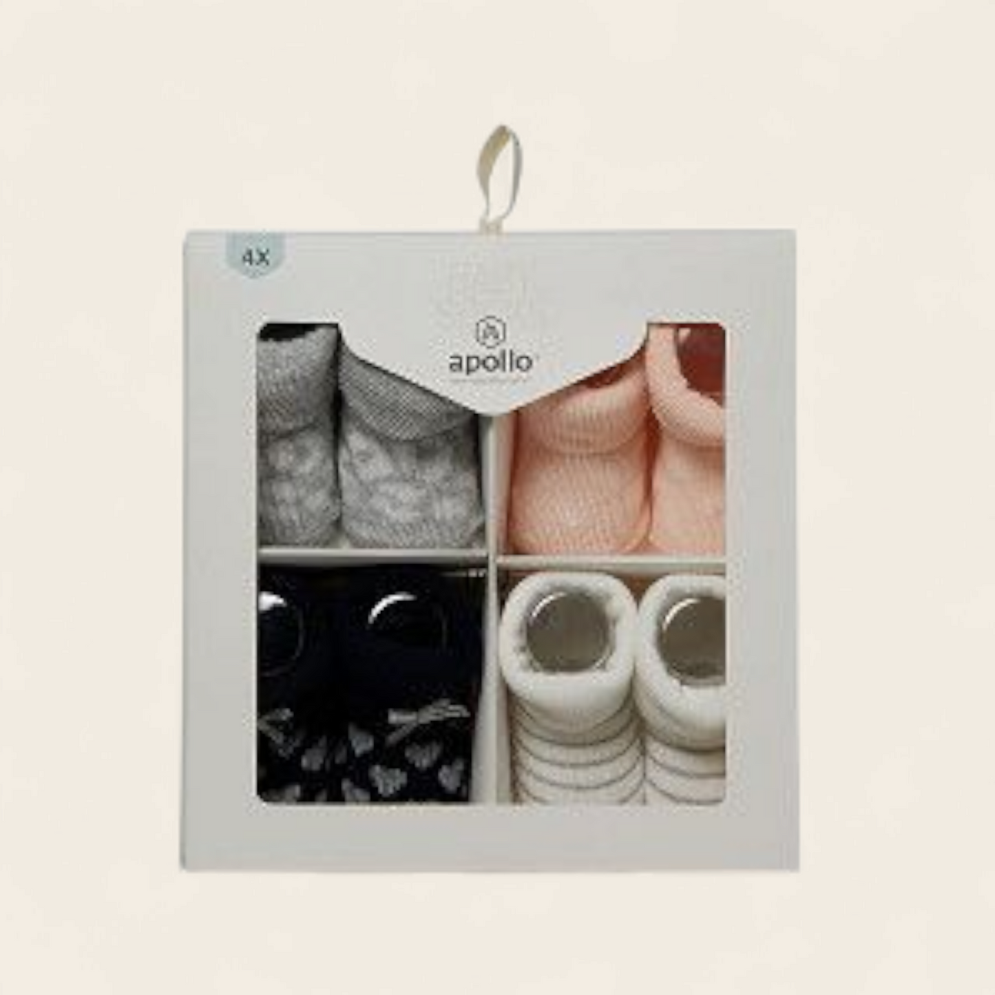 Kraamcadeau Set – 4 Paar Baby Sokken voor Meisjes in Luxe Cadeaudoos | Roze, Grijs, Blauw & Wit – Stippen, Hartjes & Prints