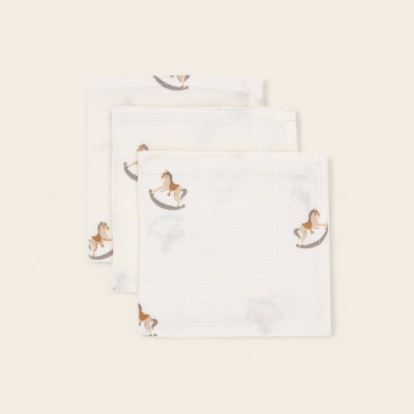 Kraamcadeau Nostalgic Ride – koffertje met Jollein babyartikelen - met houten paard