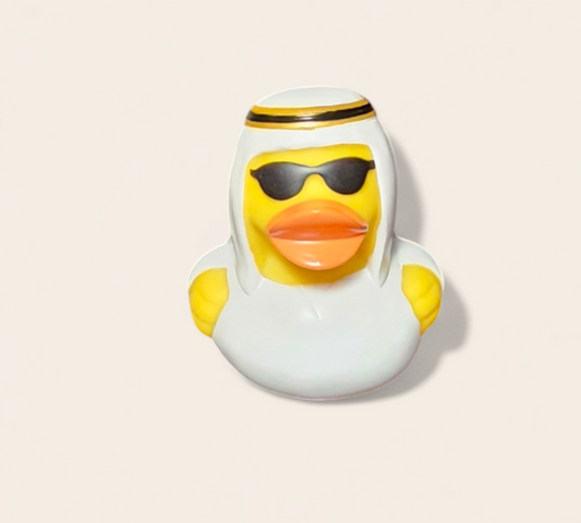 Badeend in de vorm van een oliesjeik 2