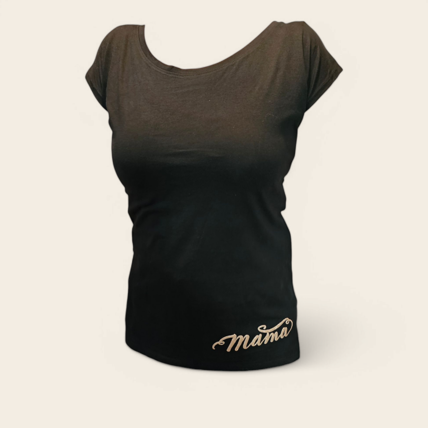 Zwarte T-shirt “Mama” – Gouden Opdruk - moederdag cadeau