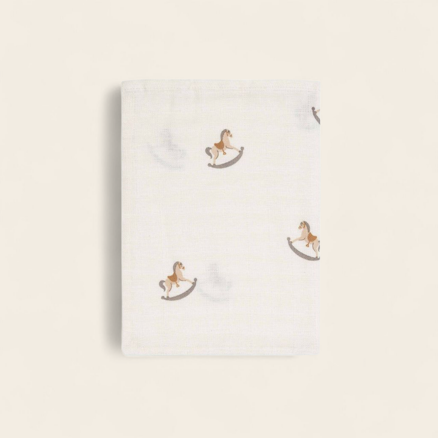 Kraamcadeau Nostalgic Ride – koffertje met Jollein babyartikelen - met houten paard