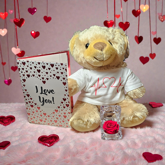 Bruine Zittende Knuffelbeer (ca. 20 cm) met Roze Longlife Roos, Personaliseerbaar Shirtje, Juwelendoosje & Kaart – Luxe Gepersonaliseerd Valentijnscadeau