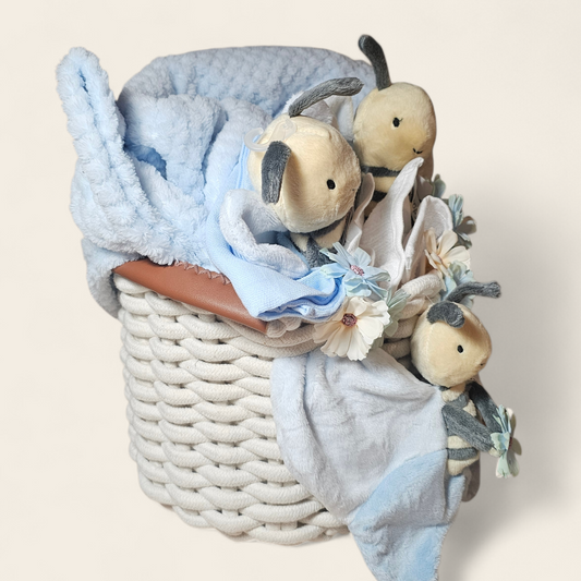 Luxe kraammand baby – compleet en zacht kraamcadeau - bij benja- jongen