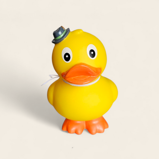 Badeente in Tarnfarben – Cooler Badespaß für Abenteurer