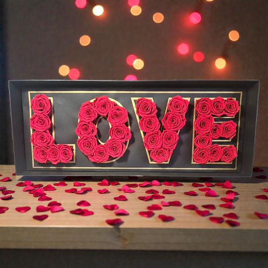 Flowerbox “LOVE” met 30 Roze Longlife Rozen – Luxe Valentijnscadeau (26 × 68 cm)