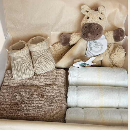 Kraamcadeau Bruin met Happy Horse paard Helma Knuffeldoekje